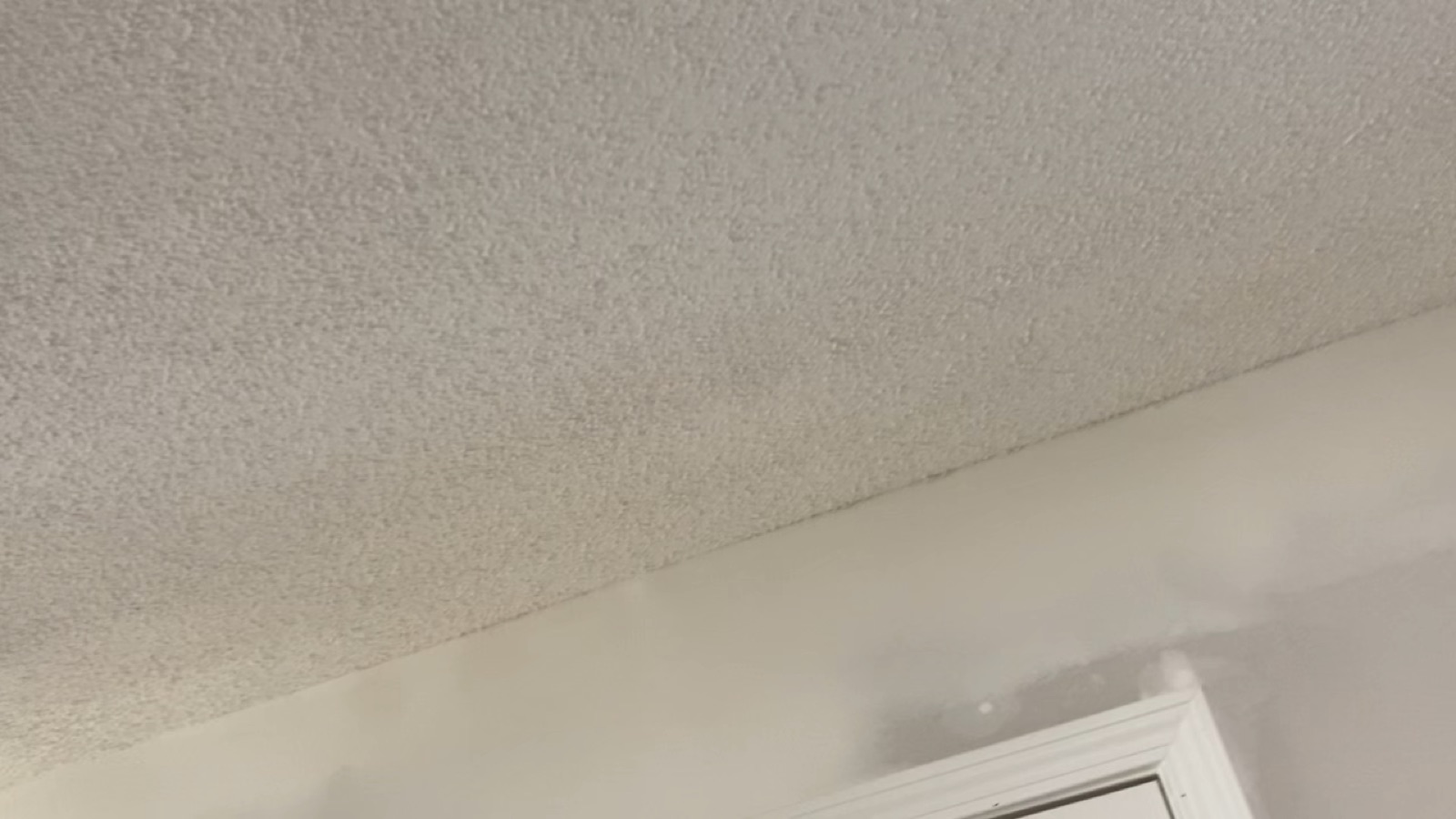 Walkthrough of a ceiling texture and paint